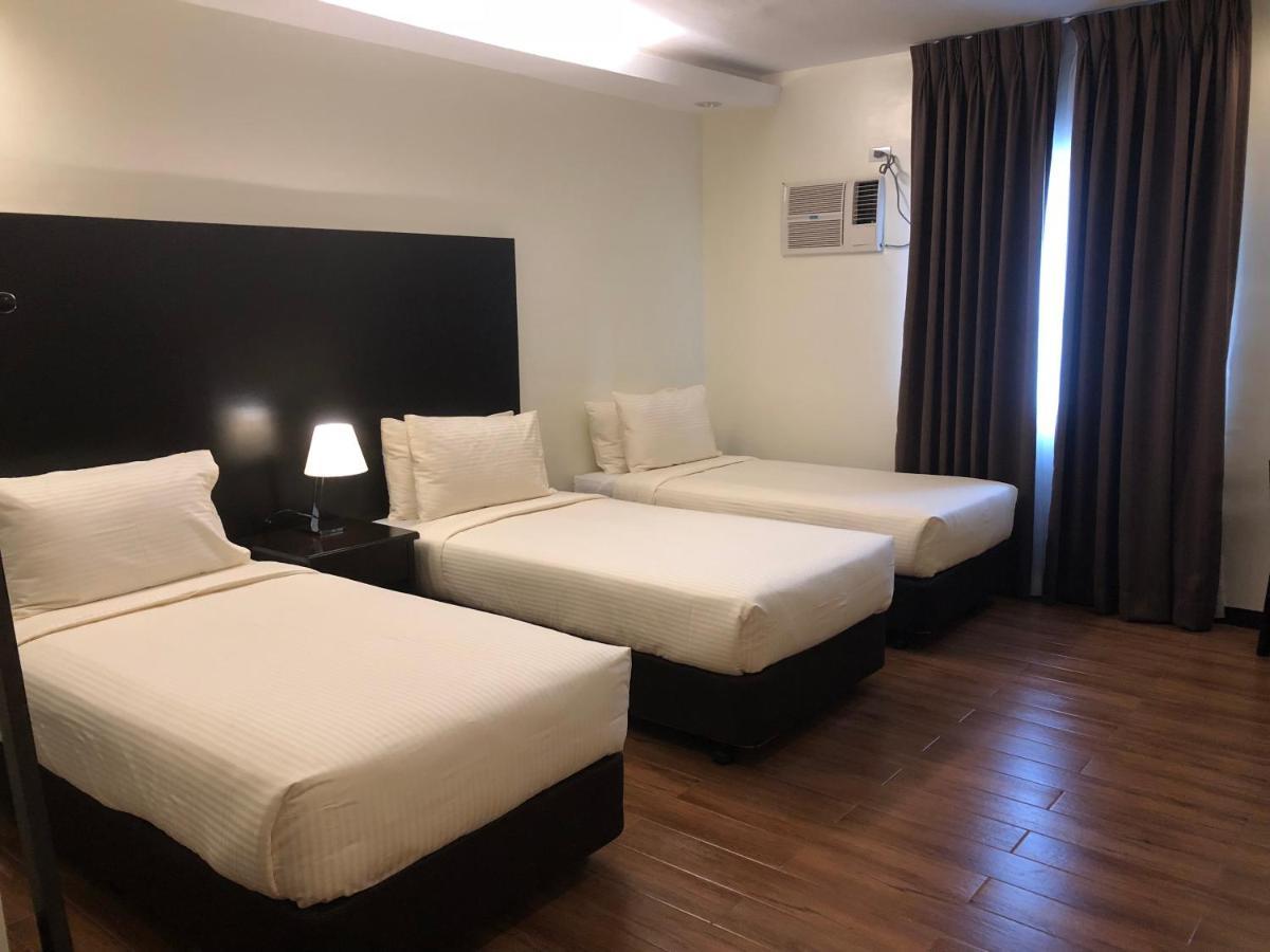 Pina Suites Ormoc Kültér fotó